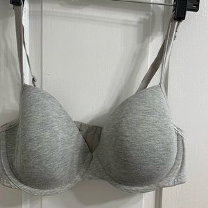 Cacique Bra, Convertible Straps.